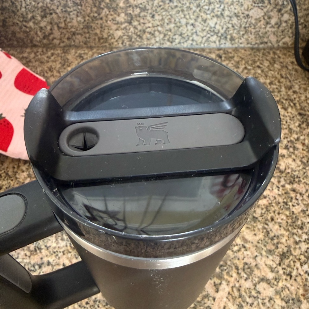 Stanley Matte Black Travel Tumbler - Picture 3 of 11